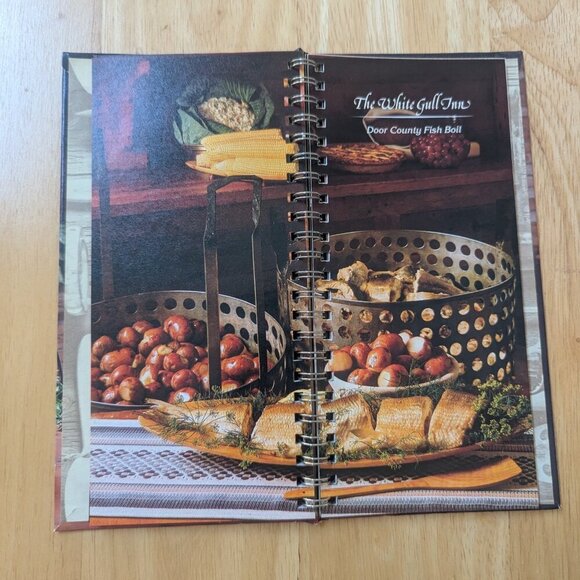 VINTAGE Benson & Hedges presents Recipes from Great American Inns 1981 EUC - Picture 5 of 5